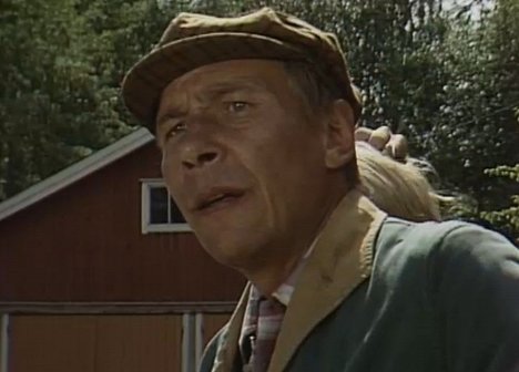 Mauno Käpyaho - Häräntappoase - De la película