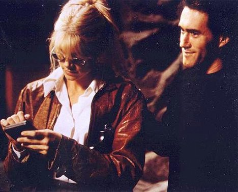 Peta Wilson, Roy Dupuis - La Femme Nikita - Filmfotos