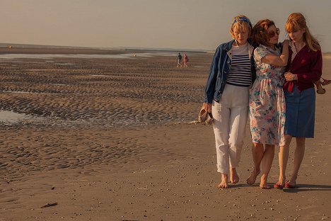 Johanna ter Steege, Suzanne Clément, Julie Depardieu - À la vie - Z filmu