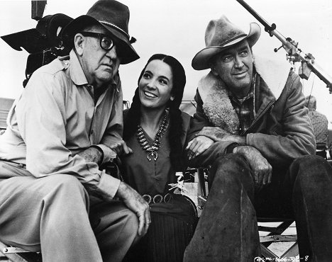 John Ford, Linda Cristal, James Stewart - Zwei ritten zusammen - Dreharbeiten