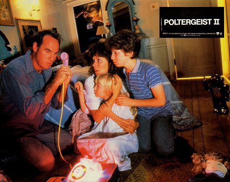 Craig T. Nelson, JoBeth Williams, Heather O'Rourke, Oliver Robins - Poltergeist II: The Other Side - Lobby Cards