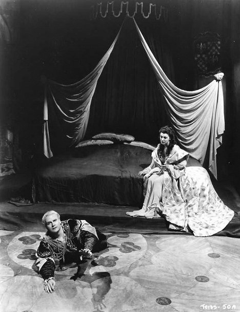 Laurence Olivier, Eileen Herlie - Hamlet - Filmfotos