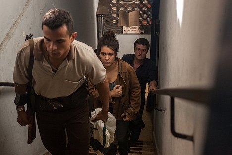Claudia Traisac, Josh Hutcherson - Escobar: Paraíso perdido - De la película