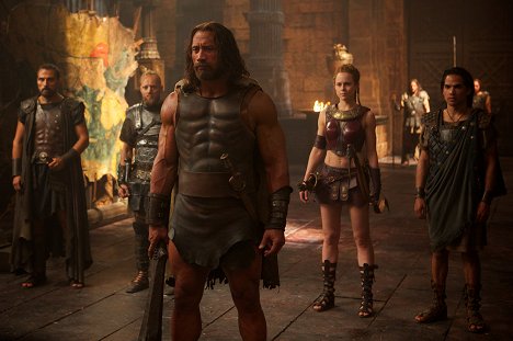 Rufus Sewell, Aksel Hennie, Dwayne Johnson, Ingrid Bolsø Berdal, Reece Ritchie - Hercules - Van film