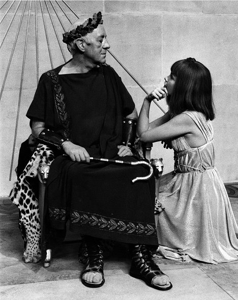 Alec Guinness, Geneviève Bujold - Caesar and Cleopatra - Filmfotos