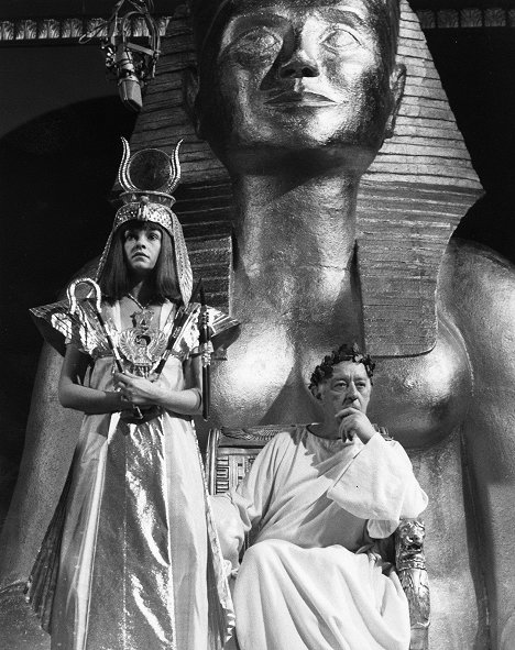 Geneviève Bujold, Alec Guinness - Caesar and Cleopatra - De la película