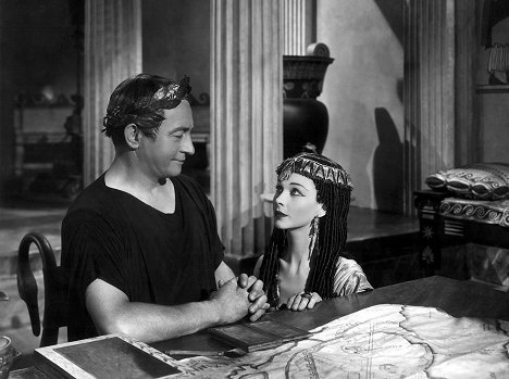 Claude Rains, Vivien Leigh - Caesar and Cleopatra - Photos