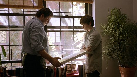 Alfred Molina, Charlie Tahan - Love Is Strange - Z filmu