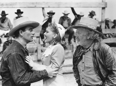 John Wayne, Jean Arthur, Charles Winninger - A Lady Takes a Chance - Z filmu