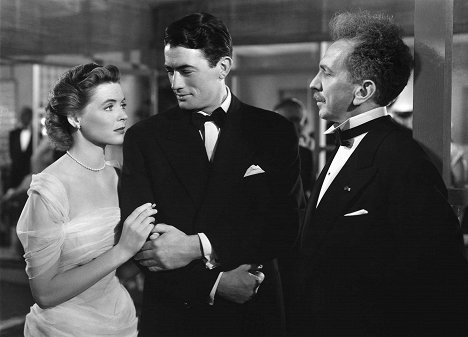 Dorothy McGuire, Gregory Peck, Sam Jaffe - Gentleman's Agreement - Photos