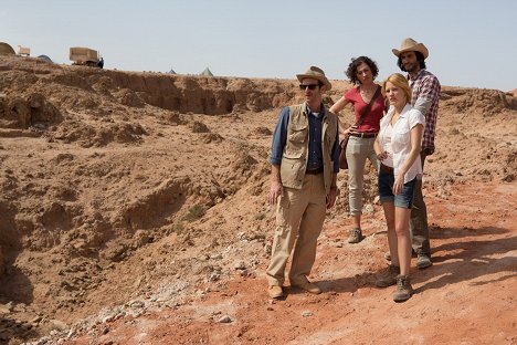 Denis O'Hare, Christa Nicola, Ashley Hinshaw, Amir K - La pirámide - De la película