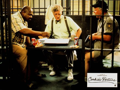 Charles S. Dutton, Donald Moffat, Ned Beatty - Cookie's Fortune - Cartões lobby
