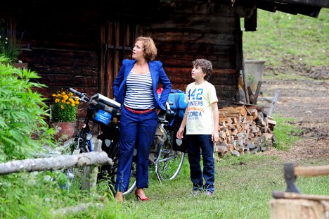 Muriel Baumeister, Jannis Michel - Egy nyár hegyekben - Filmfotók
