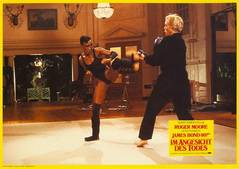 Grace Jones, Christopher Walken - 007 - Alvo em Movimento - Cartões lobby