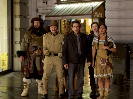 Patrick Gallagher, Robin Williams, Rami Malek, Ben Stiller, Skyler Gisondo, Mizuo Peck - La Nuit au musée : Le secret des pharaons - Film