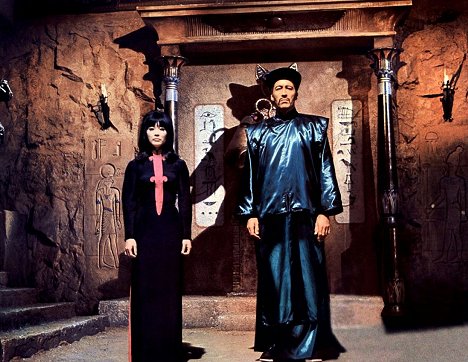 Tsai Chin, Christopher Lee - The Brides of Fu Manchu - De la película