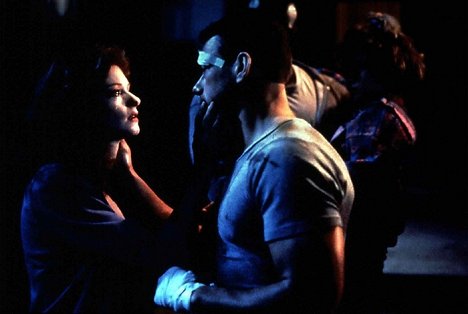 Lisa Pelikan, Jean-Claude Van Damme - Lví srdce - Z filmu
