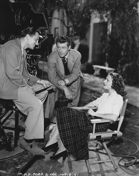 Edward Dmytryk, Gordon Oliver, Ruby Keeler - Sweetheart of the Campus - Tournage