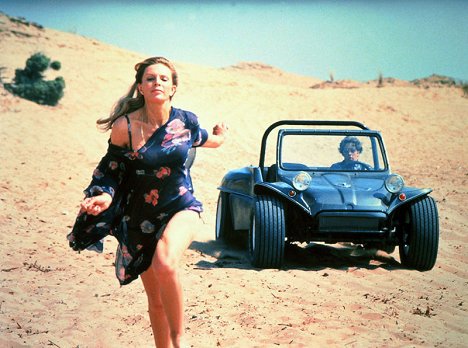 Cassandra Harris, Michael Gothard - James Bond 007 - In tödlicher Mission - Filmfotos