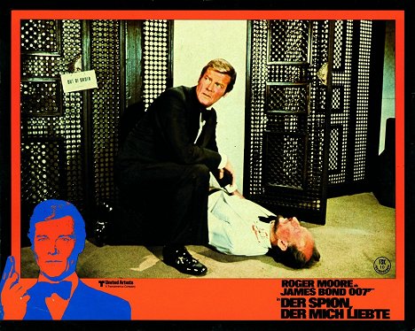 Roger Moore, Vernon Dobtcheff - The Spy Who Loved Me - Lobby Cards