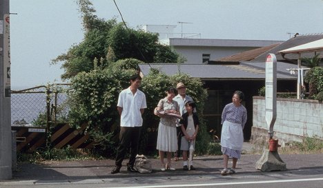 Hiroshi Abe, Yui Natsukawa, 原田芳雄, 田中祥平, Kirin Kiki - Aruitemo aruitemo - Z filmu