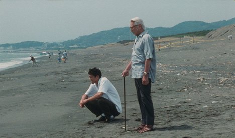 Hiroshi Abe, 原田芳雄 - Still Walking - Photos