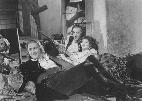 Errol Flynn, Basil Rathbone, Yola d'Avril - Kapteeni Blood - Kuvat elokuvasta