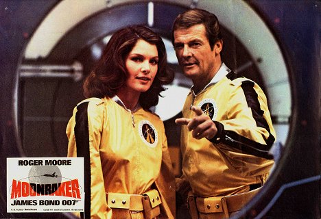 Lois Chiles, Roger Moore - 007 - Aventura no Espaço - Cartões lobby