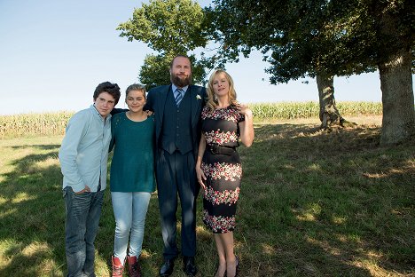 Luca Gelberg, Louane Emera, François Damiens, Karin Viard - A Família Bélier - Promo