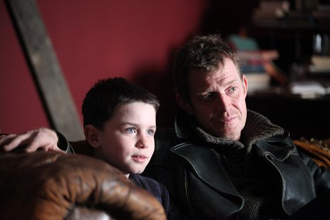 Larry Mills, Jason Flemyng - Lost Christmas - Photos