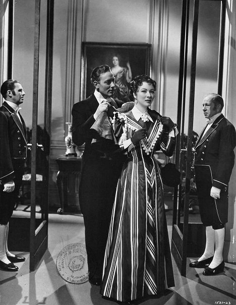 Michael Wilding, Greer Garson - The Law and the Lady - Z filmu