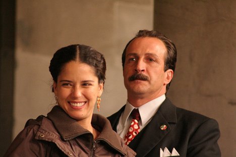Ana Claudia Talancón, Daniel Giménez Cacho - Arráncame la vida - Filmfotos