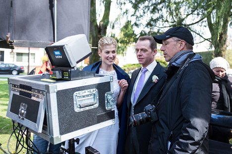 Rosamund Pike, Simon Pegg, Peter Chelsom - Hector and the Search for Happiness - Making of