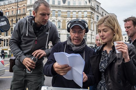 Kolja Brandt, Peter Chelsom, Rosamund Pike - Hector and the Search for Happiness - Tournage