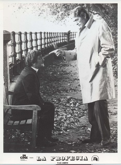 Patrick Troughton, Gregory Peck - Omen - Lobby karty