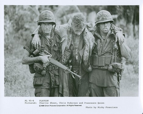 Charlie Sheen, Chris Pedersen, Francesco Quinn - Platoon - Lobbykaarten