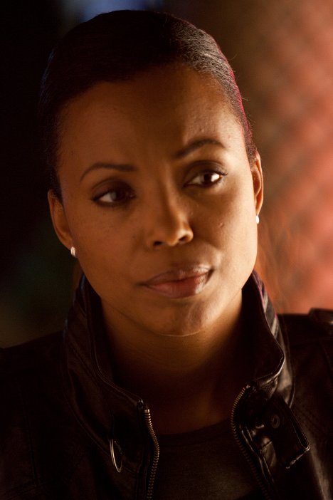 Aisha Tyler - Agent bez minulosti - Undertow - Z filmu