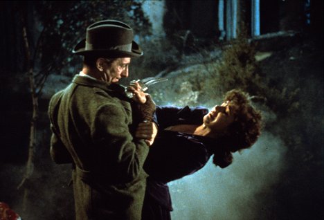Peter Cushing, Marla Landi - The Hound of the Baskervilles - Z filmu