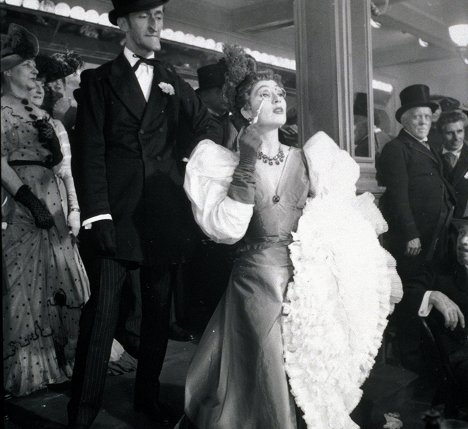 Walter Crisham, Katherine Kath - Moulin Rouge - Filmfotos
