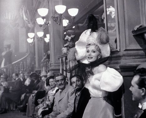 Zsa Zsa Gabor - Moulin Rouge - Photos