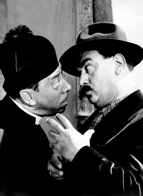 Fernandel, Gino Cervi - La Grande Bagarre de Don Camillo - Film