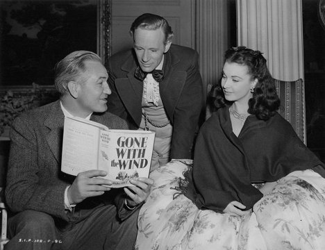 Victor Fleming, Leslie Howard, Vivien Leigh - Gone with the Wind - Van de set