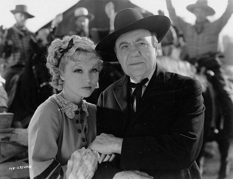 Joyce Compton, Charles K. French - Rustlers of Red Dog - Filmfotos