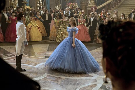 Richard Madden, Lily James - Cinderella - Filmfotos