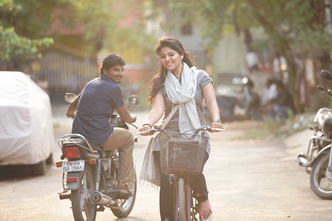 Dileepan, Anjali - Vathikuchi - Z filmu