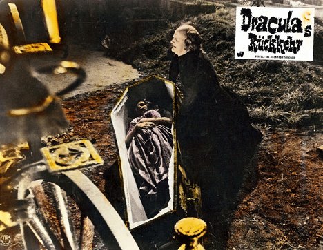 Ewan Hooper - Dracula Has Risen from the Grave - Lobby Cards