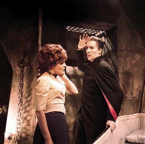 Barbara Ewing, Christopher Lee - Dracula Has Risen from the Grave - Photos