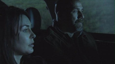 Bobbi Sue Luther, Kevin Gage - Laid to Rest - Van film