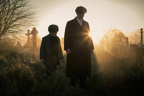 Alfie Evans-Meese, Cillian Murphy - Peaky Blinders - Gangs of Birmingham - Filmfotos