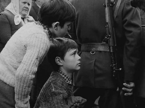 Daniel Lapúnik, Marián Bernát - Wenn ich ein Gewehr hätte - Filmfotos